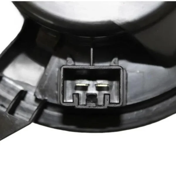 Yoonshan Car Blower Motor for FORD FOCUS (1998-2005) 2-Pin_Electrical_Plug_Closeup(OE:1111936,1062247,XS4H18456AA/AB/AC/AD,YS4Z19805AB,F03126121,1092286,1111936,1151988,1116783,1116781,1122463,1149311,1221496)