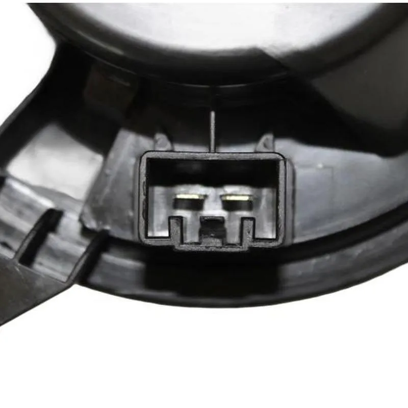Yoonshan Car Blower Motor for FORD FOCUS (1998-2005) 2-Pin_Electrical_Plug_Closeup(OE:1111936,1062247,XS4H18456AA/AB/AC/AD,YS4Z19805AB,F03126121,1092286,1111936,1151988,1116783,1116781,1122463,1149311,1221496)
