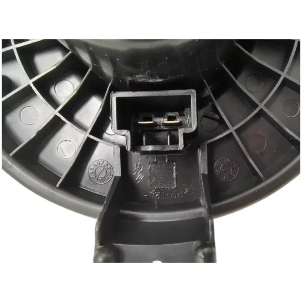 Yoonshan Car Blower Motor for HONDA ACCORD 2-Pin_Electrical_Plug_Closeup(OE:79310-TB0-H11,7L4Z19805A,79310-TK4-A41,79310-STK-A41,79310-STX-A01,79310-TA0-A01,7T4Z19805A)