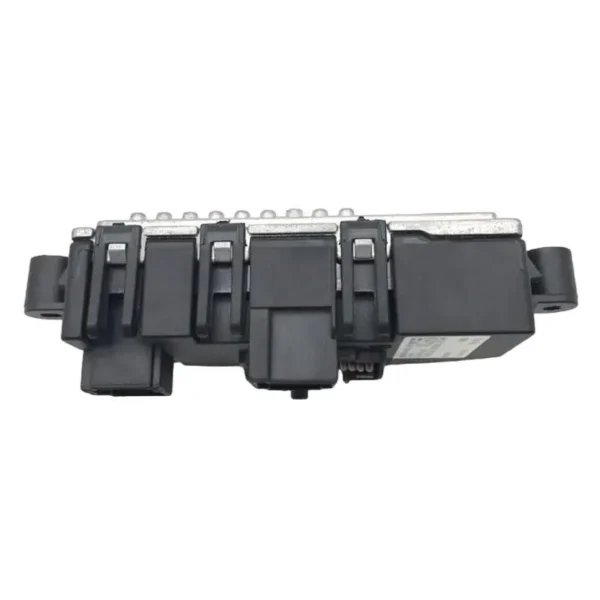 Yoonshan Radiator Fan Control Module for AUDI A4 QUATTRO (2013-2015) Side_View(OE:8T082521)