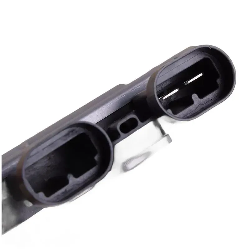 Yoonshan Radiator Fan Control Module for VOLVO S60 Plug_Connector_Closeup(OE:940004107)