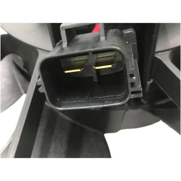 Yoonshan Radiator Fan for CHEVROLET EQUINOX Plug_Connector_Closeup(OE:25952813,GM3115239,25952785,621-456,25952782,20879994)