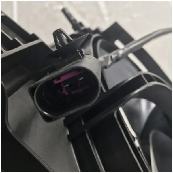 Yoonshan Radiator Fan for CHEVROLET SPARK (2016-2020) Plug_Detail(OE:42426778,42333850,42349019,621-558,GM3115271)