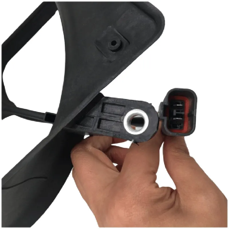 Yoonshan Radiator Fan for HONDA CIVIC (1992-1998) Plug_Detail(OE:19005-P08-003,19015-P08-003,19015-P08-013,19020-P08-003,19020-PD2-003,19020-PH4-661,19030-P08-003,19030-P08-013,19030-PIR-003)