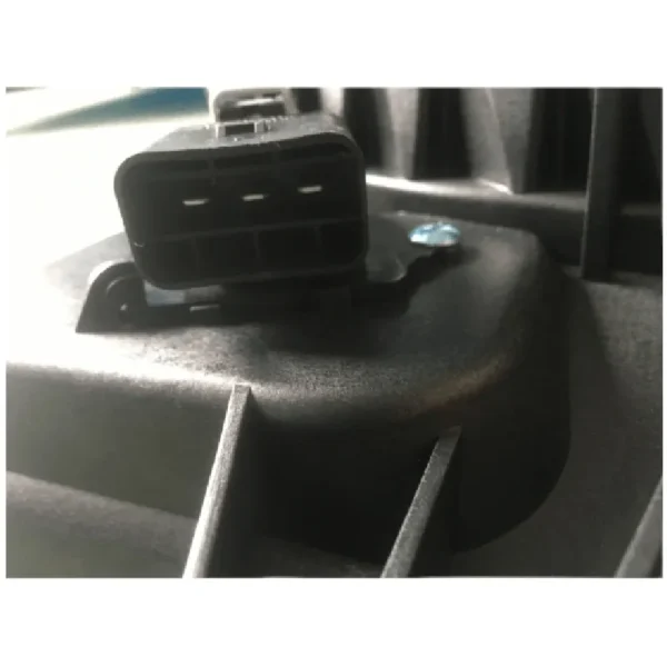 Yoonshan Radiator Fan for HYUNDAI ELANTRA Plug_Detail(OE:25380-F2000,25380-M6000,25380-Q7000,25380-K8000,25380-Q6000)