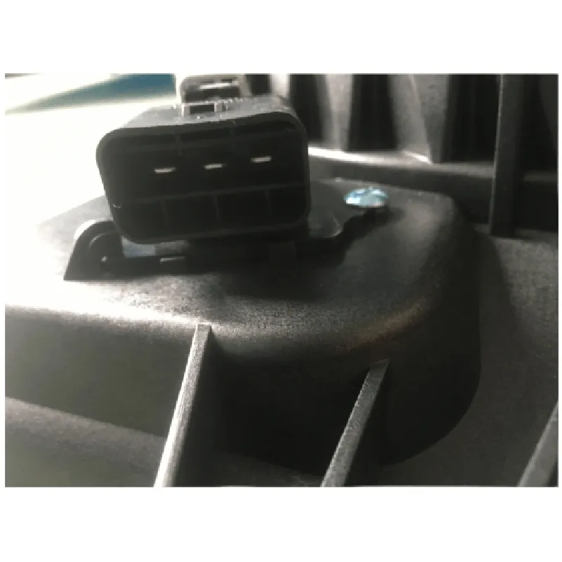 Yoonshan Radiator Fan for HYUNDAI ELANTRA Plug_Detail(OE:25380-F2000,25380-M6000,25380-Q7000,25380-K8000,25380-Q6000)