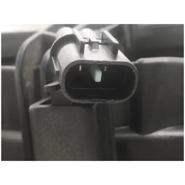 Yoonshan Radiator Fan for HYUNDAI H-1 (2011) Plug_Detail(OE:97730-4H500,25380-4H500)