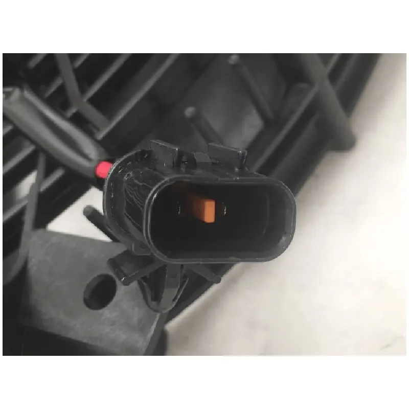 Yoonshan Radiator Fan for MITSUBISHI PAJERO V73 (2004-2011) Plug_Detail(OE:MR500911,MR360801,MR500878,MR500879,MR568284,MR500880)