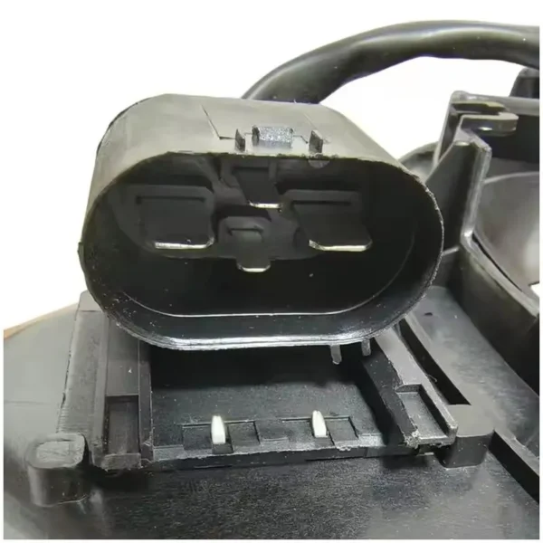 Yoonshan Radiator Fan for OPEL MOKKA X 1.4 TURBO PETROL Plug_Detail(OE:95026332,95301358,1314019,1341108,1647148,95484867,9801660,95484869,55L123W2)