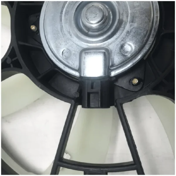 Yoonshan Radiator Fan for TOYOTA YARIS Plug_Detail(OE:16711-37050,16361-0M020,16711-21110,16711-0M040,16363-0T030,16361-0T030,16363-0T040,16363-21090,16711-L1110,16363-0M010,16361-0M060,16363-0D110,620-549)