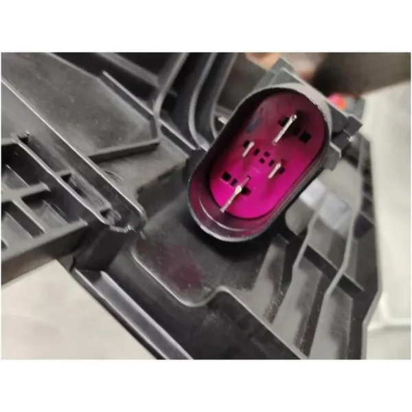 Yoonshan Radiator Fan for VOLKSWAGEN TERAMONT Plug_Detail(OE:3QG121207,3QG959455,3QF121207,VW3115123,3QF121207)