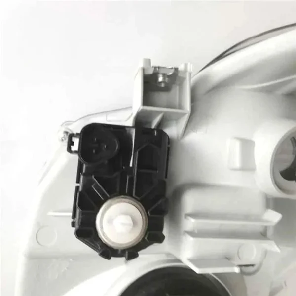 Yoonshan Head Light for TOYOTA COROLLA AXIO (2006-2010) Plug_Connector_Closeup(OE:R:81110-12B00,L:81150-12B0)