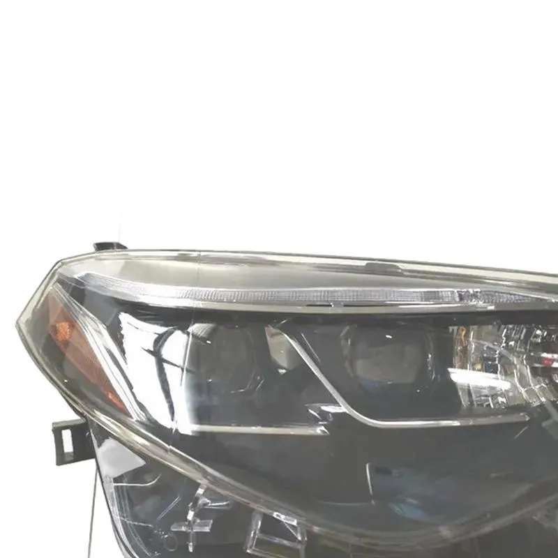 Yoonshan Head Light for TOYOTA COROLLA SE (2017-2018) Front_Closeup(OE:81150-02M90,81110-02M90)