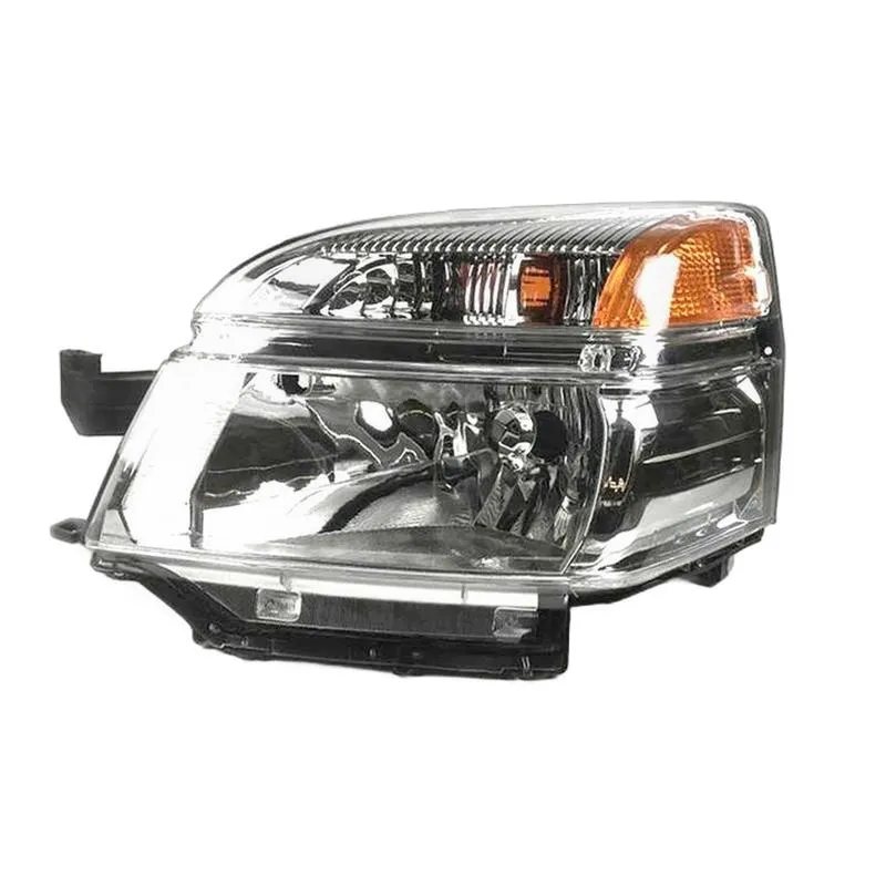 Yoonshan Head Light for TOYOTA VOXY NOAH AZR60G (2003-2008) Front_Closeup(OE:100-77522)